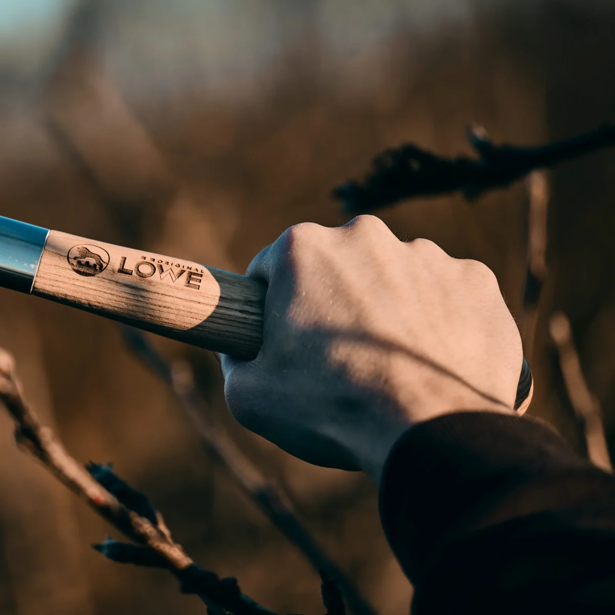 Löwe Škare za orezivanje jasena s prirodnim drvenim drškama
